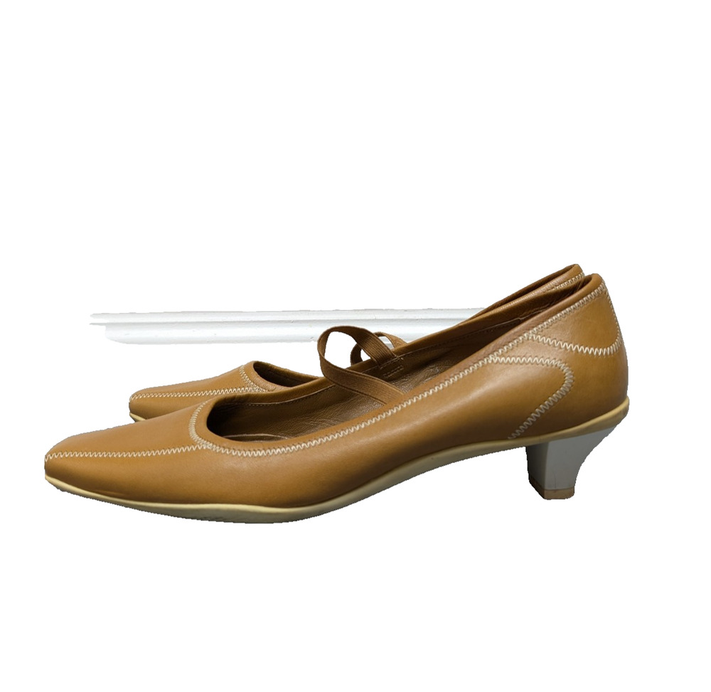Prada Kitten Heels Womens 8 Vintage 90s Brown Timeless Sporty Career Y2K Italy